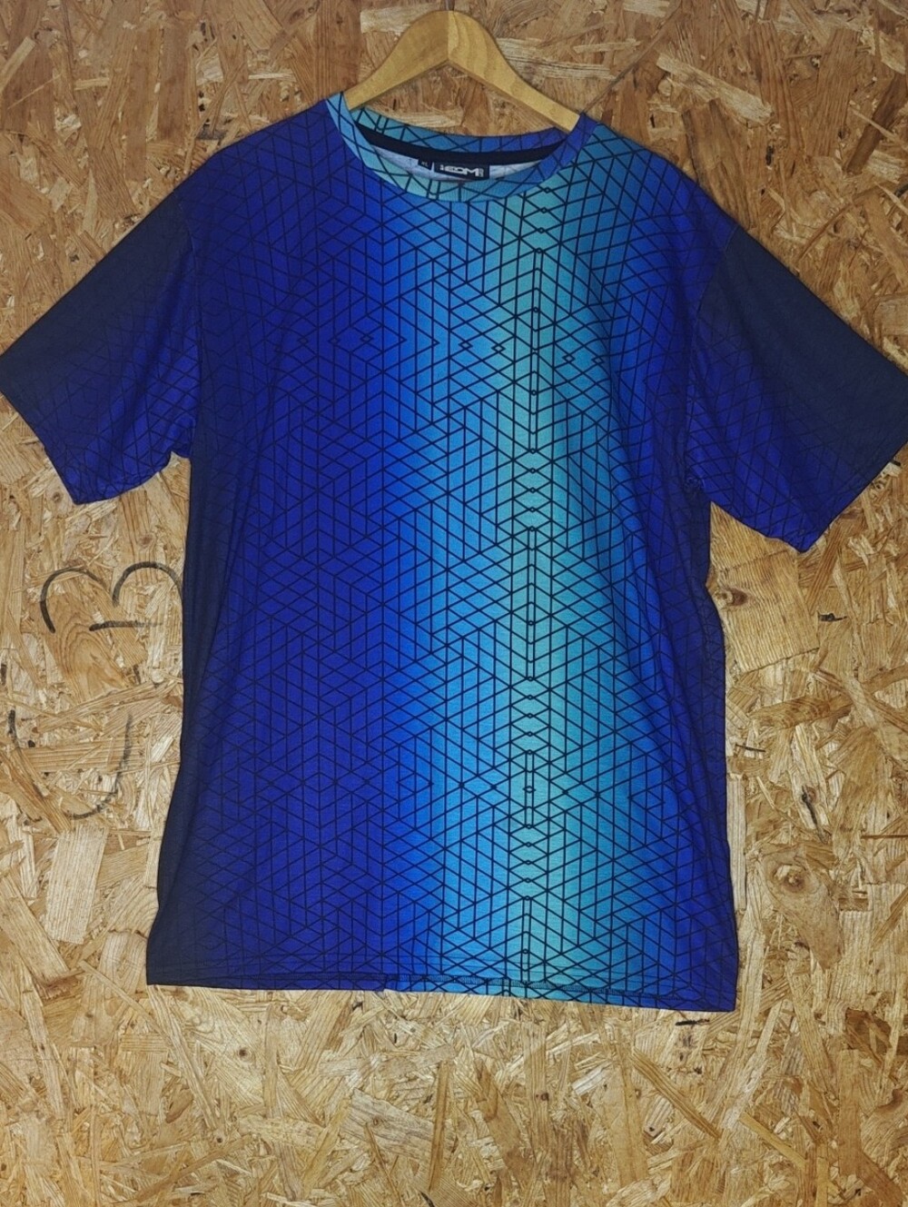 "Ascension Cool Colors" iEDM t-shirt Size XL